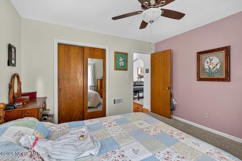 Tiny photo for 2855 Castleton Avenue, Toledo, OH 43613 (MLS # 10000848)