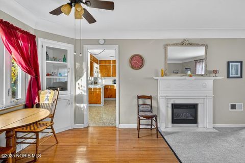 Tiny photo for 2855 Castleton Avenue, Toledo, OH 43613 (MLS # 10000848)