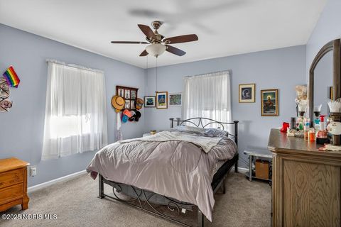 Tiny photo for 2855 Castleton Avenue, Toledo, OH 43613 (MLS # 10000848)