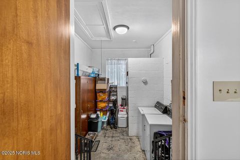 Tiny photo for 2855 Castleton Avenue, Toledo, OH 43613 (MLS # 10000848)