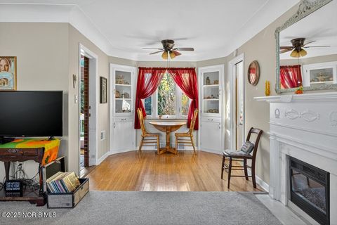 Tiny photo for 2855 Castleton Avenue, Toledo, OH 43613 (MLS # 10000848)