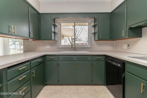 Tiny photo for 4744 Kathy Lane, Toledo, OH 43623 (MLS # 10002514)