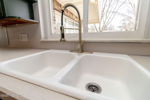 Tiny photo for 4744 Kathy Lane, Toledo, OH 43623 (MLS # 10002514)