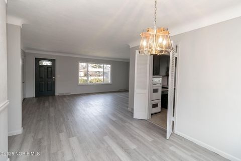 Tiny photo for 4744 Kathy Lane, Toledo, OH 43623 (MLS # 10002514)