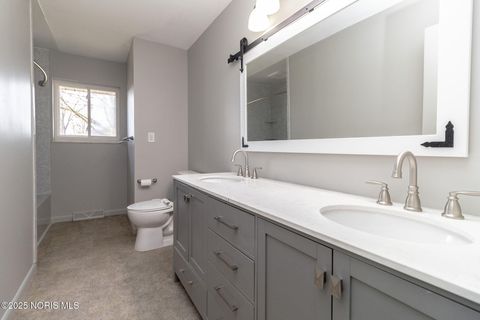 Tiny photo for 4744 Kathy Lane, Toledo, OH 43623 (MLS # 10002514)