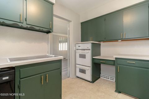 Tiny photo for 4744 Kathy Lane, Toledo, OH 43623 (MLS # 10002514)