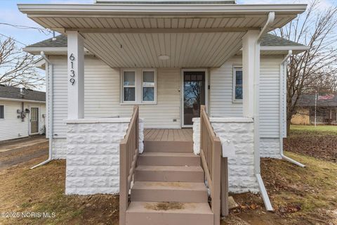 Tiny photo for 6139 Secor Road, Toledo, OH 43613 (MLS # 10002480)