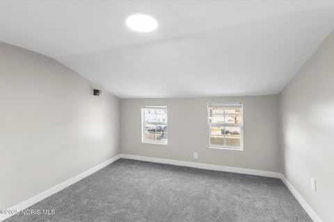 Tiny photo for 6139 Secor Road, Toledo, OH 43613 (MLS # 10002480)