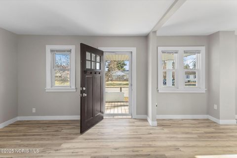 Tiny photo for 6139 Secor Road, Toledo, OH 43613 (MLS # 10002480)