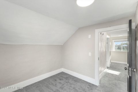 Tiny photo for 6139 Secor Road, Toledo, OH 43613 (MLS # 10002480)