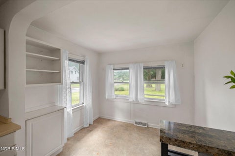 Tiny photo for 6003 Livingston Drive, Toledo, OH 43613 (MLS # 10009384)