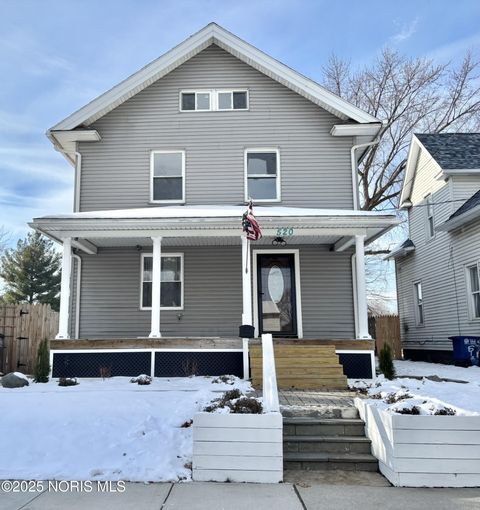 Photo of 520 Spring Grove Avenue, Toledo, OH 43605 (MLS # 10002115)