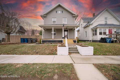 Photo of 520 Spring Grove Avenue, Toledo, OH 43605 (MLS # 10002115)