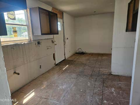 Tiny photo for 133 W Bancroft Street, Toledo, OH 43620 (MLS # 10010484)