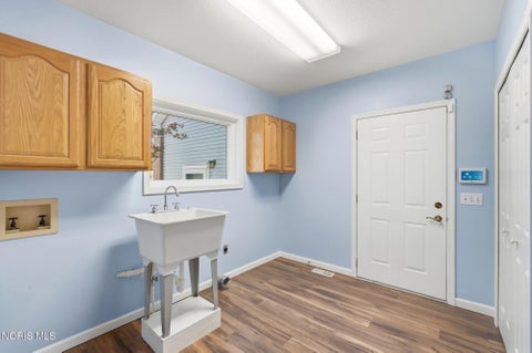 Tiny photo for 2190 County Road M, Swanton, OH 43558 (MLS # 10014289)