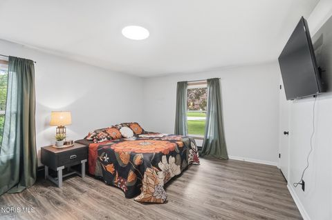 Tiny photo for 720 Fairview Avenue, Bowling Green, OH 43402 (MLS # 10007212)