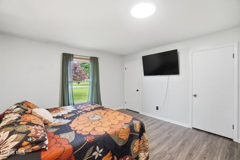 Tiny photo for 720 Fairview Avenue, Bowling Green, OH 43402 (MLS # 10007212)