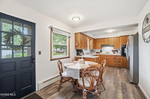 Tiny photo for 720 Fairview Avenue, Bowling Green, OH 43402 (MLS # 10007212)