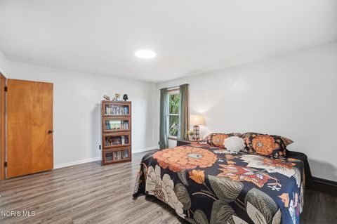 Tiny photo for 720 Fairview Avenue, Bowling Green, OH 43402 (MLS # 10007212)