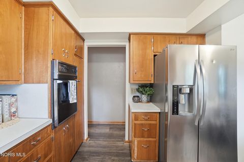 Tiny photo for 720 Fairview Avenue, Bowling Green, OH 43402 (MLS # 10007212)