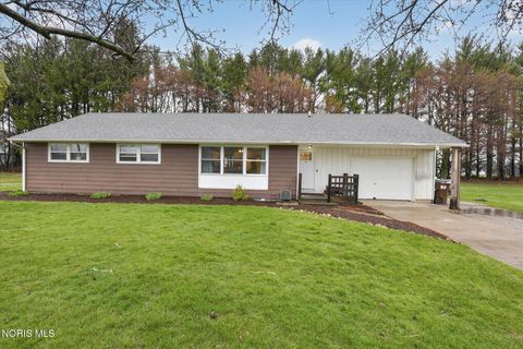 Photo of 11606 County Road M, Wauseon, OH 43567 (MLS # 10005307)
