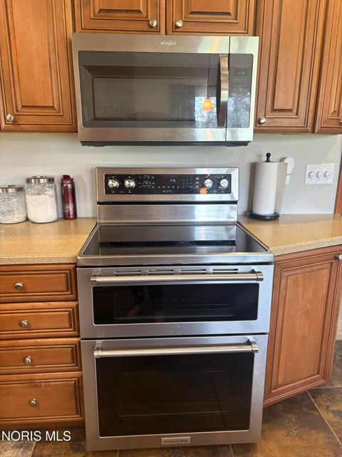 Tiny photo for 23746 W State Route 579, Curtice, OH 43412 (MLS # 10006179)