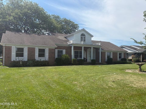 Homes For Sale - 23746 W State Route 579<br/> Ottawa County, Curtice, OH 43412
