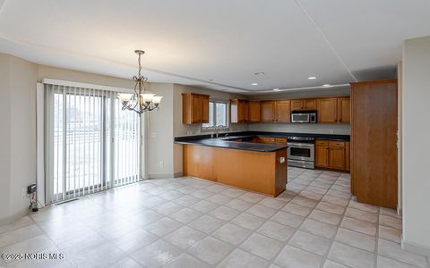 Tiny photo for 5829 Green Ivy Lane, Monclova, OH 43542 (MLS # 10002254)