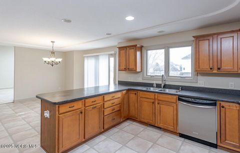 Tiny photo for 5829 Green Ivy Lane, Monclova, OH 43542 (MLS # 10002254)