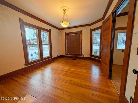 Tiny photo for 723 W Washington Street, Napoleon, OH 43545 (MLS # 10002472)