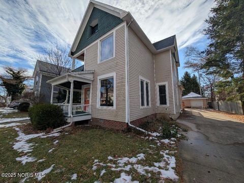 Tiny photo for 723 W Washington Street, Napoleon, OH 43545 (MLS # 10002472)