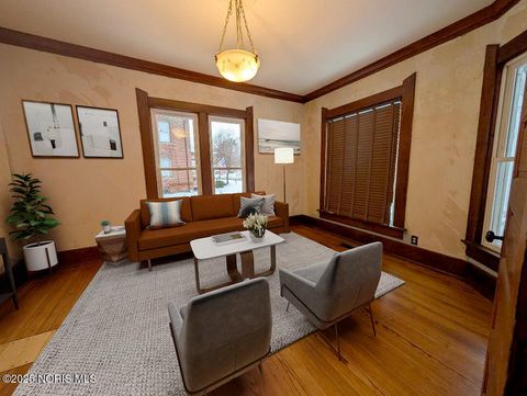 Tiny photo for 723 W Washington Street, Napoleon, OH 43545 (MLS # 10002472)