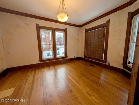 Tiny photo for 723 W Washington Street, Napoleon, OH 43545 (MLS # 10002472)