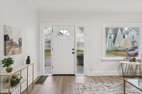 Tiny photo for 4113 Packard Road, Toledo, OH 43612 (MLS # 10000844)