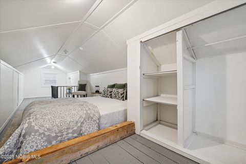 Tiny photo for 4113 Packard Road, Toledo, OH 43612 (MLS # 10000844)