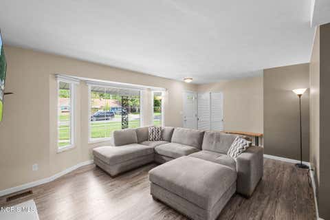 Tiny photo for 3138 Villa Drive, Toledo, OH 43614 (MLS # 10011687)