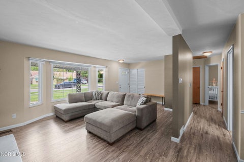 Tiny photo for 3138 Villa Drive, Toledo, OH 43614 (MLS # 10011687)