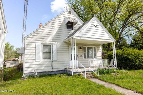 Tiny photo for 1406 Eleanor Avenue, Toledo, OH 43612 (MLS # 10007324)