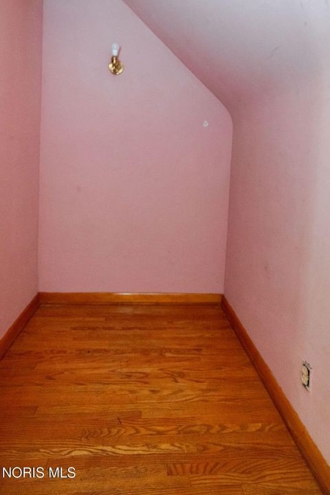 Tiny photo for 1406 Eleanor Avenue, Toledo, OH 43612 (MLS # 10007324)