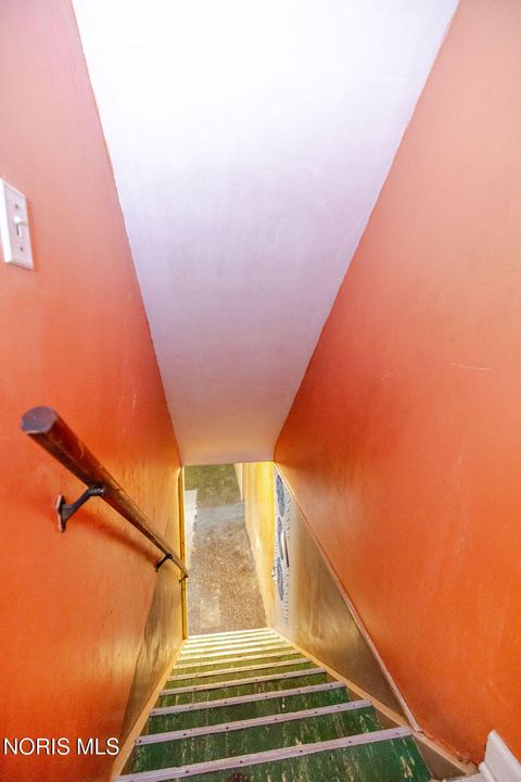 Tiny photo for 1406 Eleanor Avenue, Toledo, OH 43612 (MLS # 10007324)