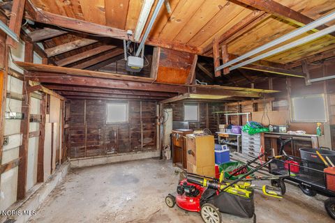 Tiny photo for 1406 Eleanor Avenue, Toledo, OH 43612 (MLS # 10007324)