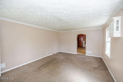 Tiny photo for 1406 Eleanor Avenue, Toledo, OH 43612 (MLS # 10007324)