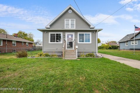Photo of 5301 303rd Street, Toledo, OH 43611 (MLS # 10000914)
