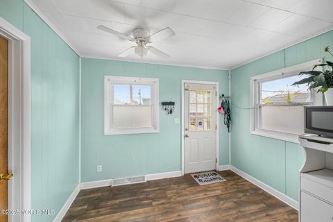 Tiny photo for 5301 303rd Street, Toledo, OH 43611 (MLS # 10000914)