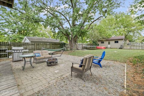 Tiny photo for 222 N Lawn Avenue, Bluffton, OH 45817 (MLS # 10000206)