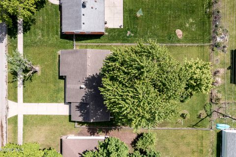 Tiny photo for 833 Cherry Lane, Waterville, OH 43566 (MLS # 10007441)