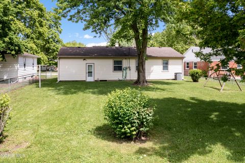 Tiny photo for 833 Cherry Lane, Waterville, OH 43566 (MLS # 10007441)