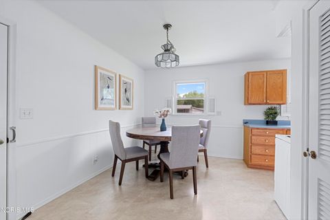 Tiny photo for 833 Cherry Lane, Waterville, OH 43566 (MLS # 10007441)