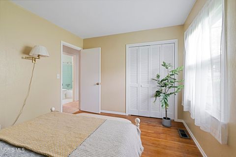 Tiny photo for 833 Cherry Lane, Waterville, OH 43566 (MLS # 10007441)
