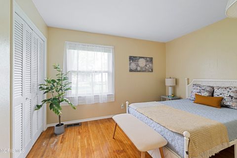 Tiny photo for 833 Cherry Lane, Waterville, OH 43566 (MLS # 10007441)